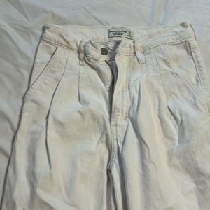 Abercrombie mom jeans